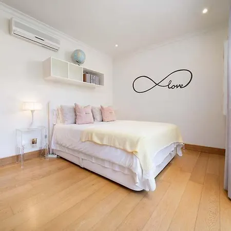 Sleeps 6 With Pool Air Con And Wifi Appartement *